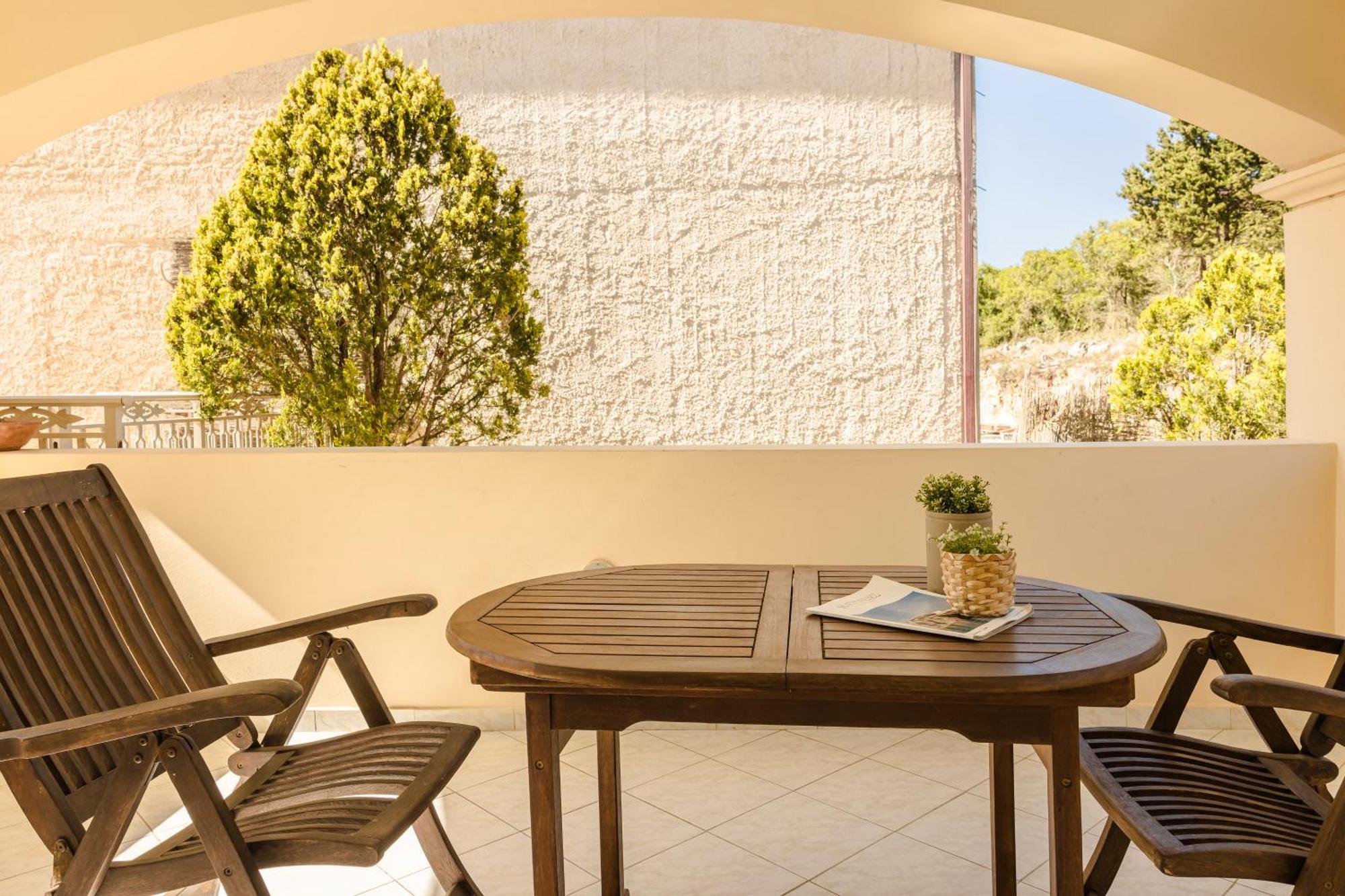 Mánganos Belle View Hotel - Sea View & Sunset מראה חיצוני תמונה